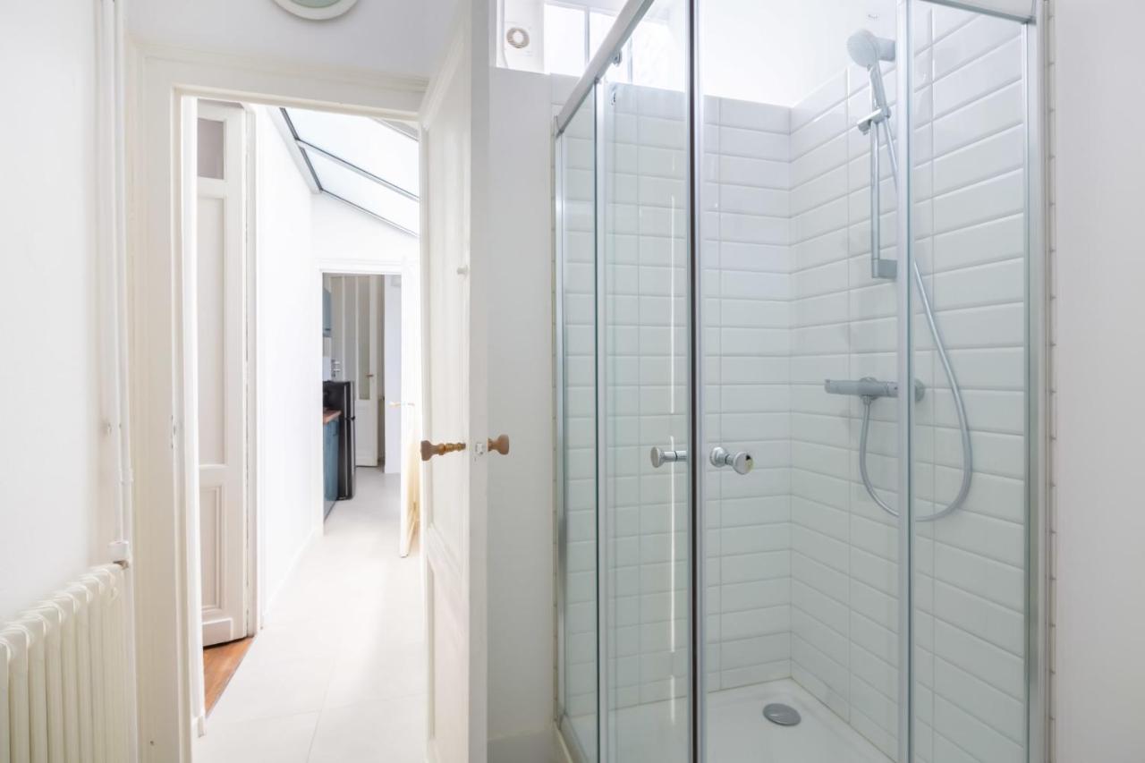 Guestready - Modern Apartment In City Center For Up To 4 Guests! Bordeaux Exteriör bild
